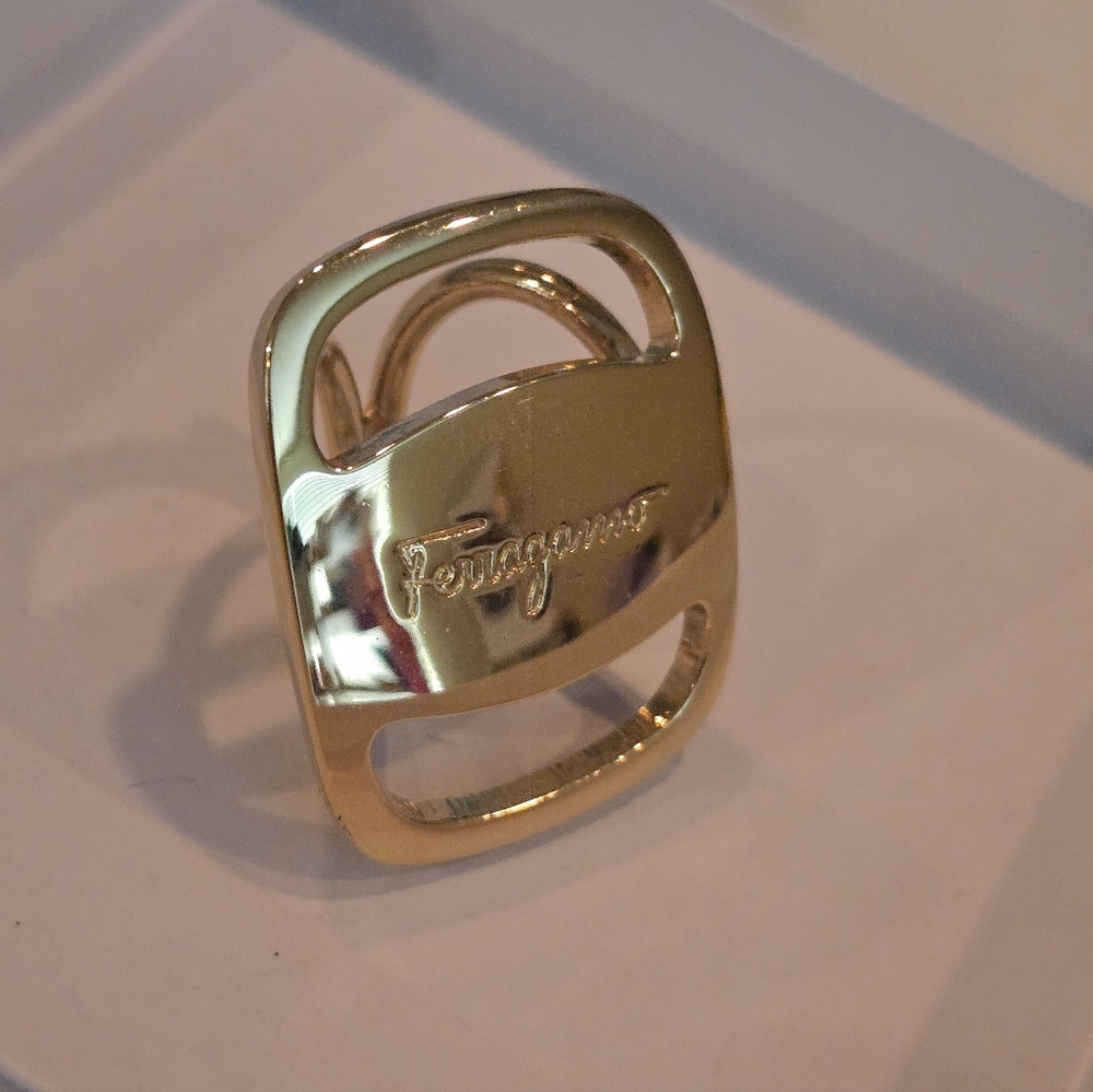 Salvatore Ferragamo Gold Tone Belt Buckle